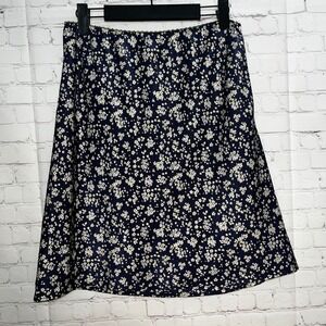American Eagle Navy Blue Ditsy Floral‎ A-Line Skirt Crochet Trim Size 8